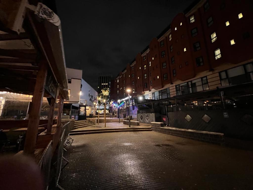 Celaka Birmingham Central Apartment, Free Indoor Parking Exterior foto